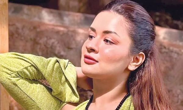 1547380 avneet kaur