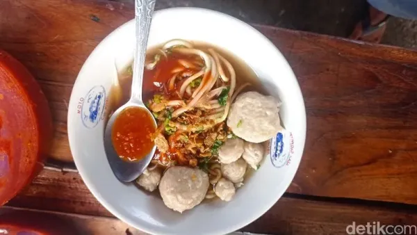 Mi Bakso Seporsi Goceng di Tasikmalaya