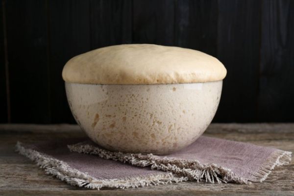 Ilustrasi ragi untuk adonan kue dan roti. Foto: Shutterstock