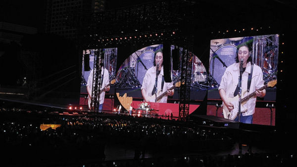 Konser Day6 3rd World Tour: Forever Young di Jakarta, Sabtu (3/5/2025). Foto: Nabila Ulfa/kumparan