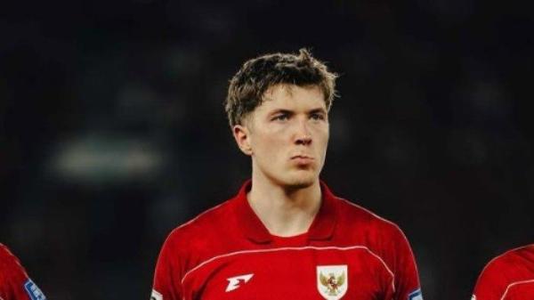 MENANG - Striker Timnas Indonesia, Ole Romeny, saat melawan Bahrain dalam laga Kualifikasi Piala Dunia 2026 di SUGBK, Selasa (25/3/2025) malam. Indonesia menang 1-0 berkat gol Romeny.
