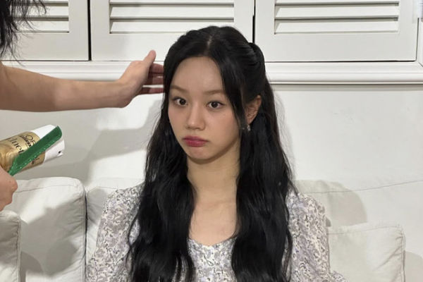 Aktris Korea Selatan Hyeri. <div class=