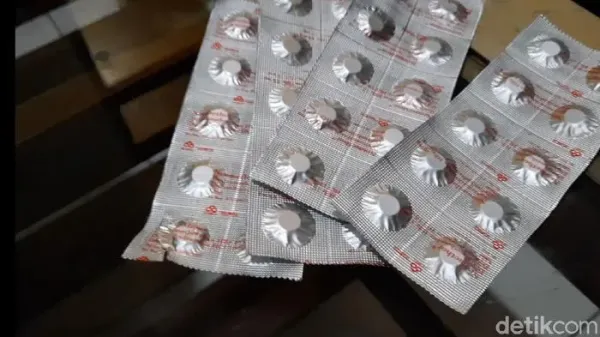 Pemuda Tasikmalaya kedapatan bawa obat keras saat operasi yustisi
