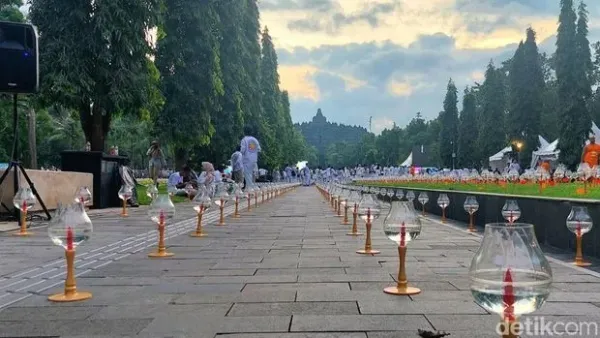 Menanti Festival Lampion di Candi Borobudur, Senin (12/5/2025).