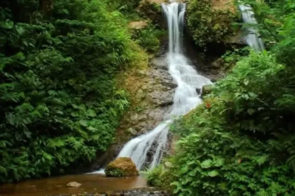 Menyusuri-Curug-Favorit-di-Wonosobo-aa.jpg