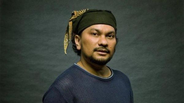 OPLAS DOKTER TOMPI - Dokter Tompi beri bocoran harga oplas di tempatnya. Benarkah lebih murah dari prosedur di Luar Negeri?