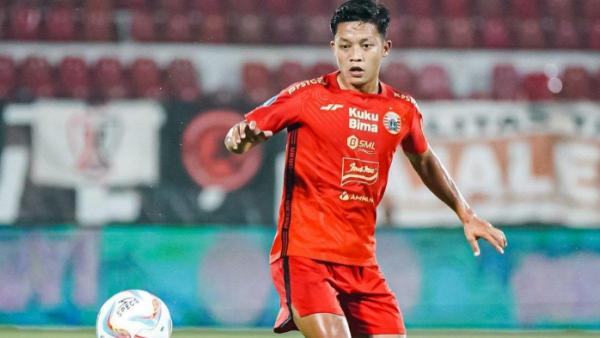 Bek sayap Persija Jakarta, Rio Fahmi saat tampil pada pertandingan di Liga 1 2023/2024