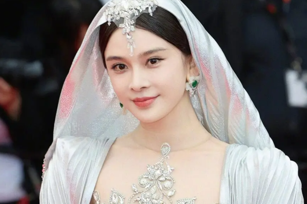 Zhao Yingzi.