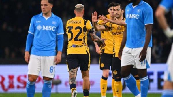 SELEBRASI DIMARCO - Selebrasi gelandang Inter Milan, Federico Dimarco (dua dari kiri) saat melawan Napoli pada pekan ke-27 Liga Italia di Stadion Diego Armando Maradona, Minggu (2/3/2025) dini hari WIB. Duel Napoli vs Inter Milan berakhir imbang 1-1. (Laman Resmi Inter Milan)