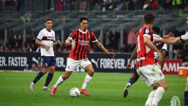AKSI TIJJANI - Aksi gelarang AC Milan, Tijjani Reijnders saat melawan Bologna pada pekan ke-36 Liga Italia di San Siro, Sabtu (10/5/2025) dini hari WIB. AC Milan berhasil menang dengan skor 3-1.