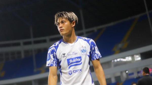 Bek PSIS Semarang Alfeandra Dewangga pada musim kompetisi Liga 1 2024/2025.