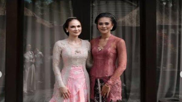 Di berbagai momen penting Luna melepas masa lajang, Feby mendampingi term