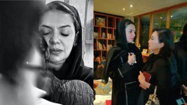 MBAK NANA BERDUKA - Najwa Shihab terlihat mengenakan abaya hitam dan menggenggam tasbih saat menyambut pelayat di rumah duka suaminya, Ibrahim Sjarief Assegaf.