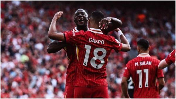 SELEBRASI LIVERPOOL - Striker Liverpool Cody Gakpo merayakan gol ke gawang Arsenal pada pertandingan lanjutan pekan ke-36 Liga Inggris di Stadion Anfield, Minggu (11/5/2025). (Instagram Liverpool - 12/5/2025)