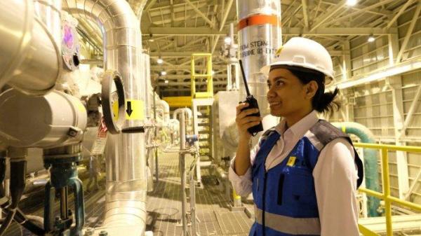 SRIKANDI PLN - Dedikasi Srikandi PLN Wujudkan Negeri yang Lebih Terang.