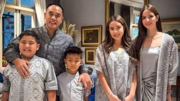 Potret keluarga Ardi Bakrie dan Nia Ramadhani dari capture instagram, Rabu (23/4/2025).