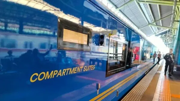 Kereta Suite Class Compartment di KA Argo Bromo Anggrek.