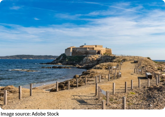 Saint-Cloud: Calm & Chic