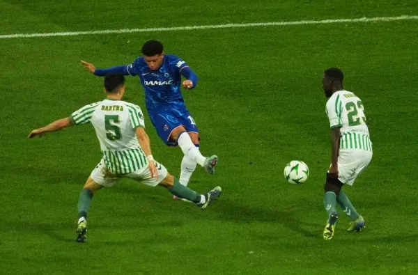 Soccer Football - Conference League - Final - Real Betis v Chelsea - Wroclaw Stadium, Wroclaw, Poland - May 28, 2025  Real Betis' Antony looks dejected after Chelsea's Jadon Sancho scores their third goal REUTERS/Dylan Martinez