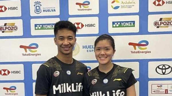Pasangan ganda campuran Indonesia, Dejan Ferdinansyah/Serena Kani bertanding di Kejuaraan Dunia BWF 2021