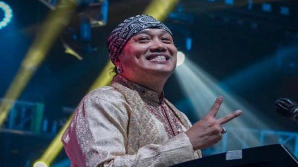 GATZ MENINGGAL DUNIA- Mengenang sosok Gatot Kies Afierianto, mantan keyboardist band Ungu meninggal dunia pada Senin(2/6/2025).  Gatz bagian dari formasi awal Ungu era 90an