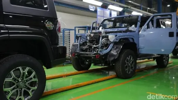 BAIC BJ40 Plus dirakit lokal.