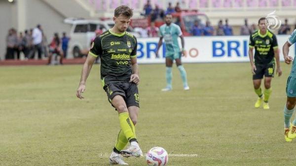 Mateo Kocijan saat laga Persib Bandung melawan PSBS Biak di Stadion Lukas Enembe.