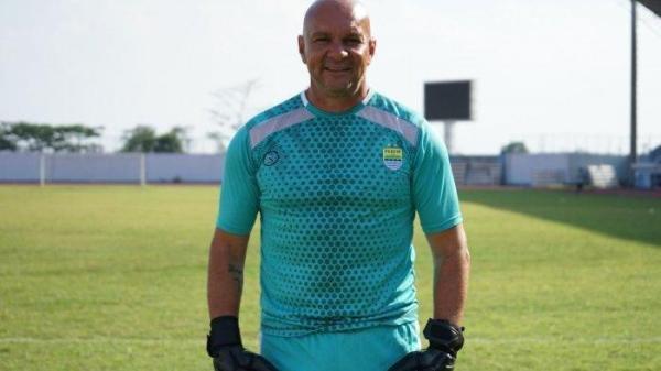 Pelatih Kiper Persib Bandung, Luizinho Passos