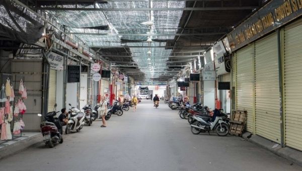 Low activity was seen at VInh Phat Market in Hanoi on June 3, 2025. Photo by Read/Hoang Giang