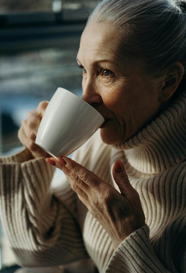woman who drinks coffee daily will stay healthier well into old age
