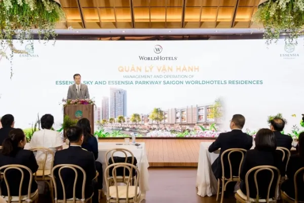 On behalf of BWH Hotels, the owner of the WorldHotels brand, Cyrill Czerwonka, Managing Director, Development - APAC delivering a speech at the event. Photo courtesy of Phu Long