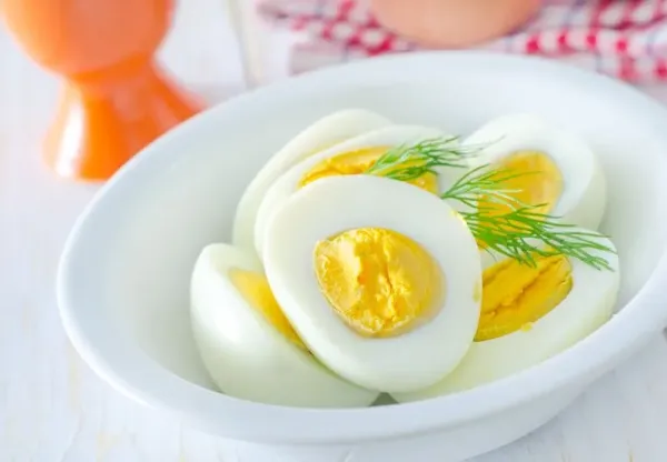 Ilustrasi telur rebus