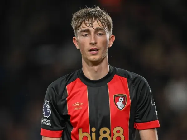 Bournemouth's Dean Huijsen in action on April 14, 2025