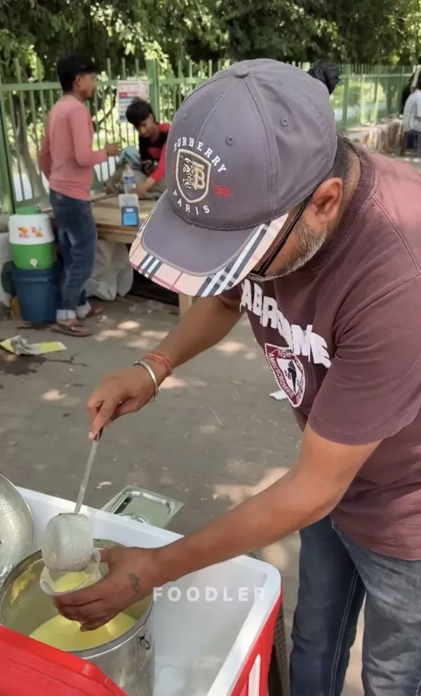 Mantan Teknisi di Amerika Sekarang Pilih Jualan Makanan Kaki Lima