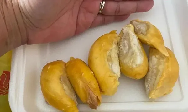 Pelanggan Ngeluh Daging Durian Udang Merah Rp 890 Ribu Hanya Seukuran Jari