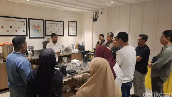 Seru! Belajar Mengulik Kopi Bareng Indonesia Coffee Academy