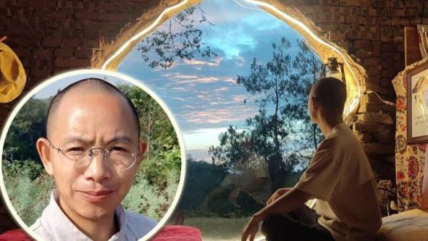 Pria di China tinggalkan kehidupan di kota, pilih tinggal di sebuah goa. 