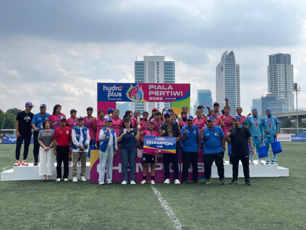 Putri Jaya Putra (JP) sukses meraih gelar juara U-16 di Piala Pertiwi Regional Jakarta. Foto: Antika Fahira/kumparan