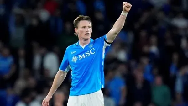 Soccer Football - Serie A - Napoli v Torino - Stadio Diego Armando Maradona, Naples, Italy - April 27, 2025 Napoli's Scott McTominay celebrates scoring their second goal REUTERS/Matteo Ciambelli     TPX IMAGES OF THE DAY