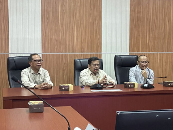 Kepala Badan Penyelenggara Jaminan Produk Halal (BPJPH) Ahmad Haikal Hasan saat acara Media Briefing IIHF 2025. Foto: Salsha Okta Fairuz/kumparan