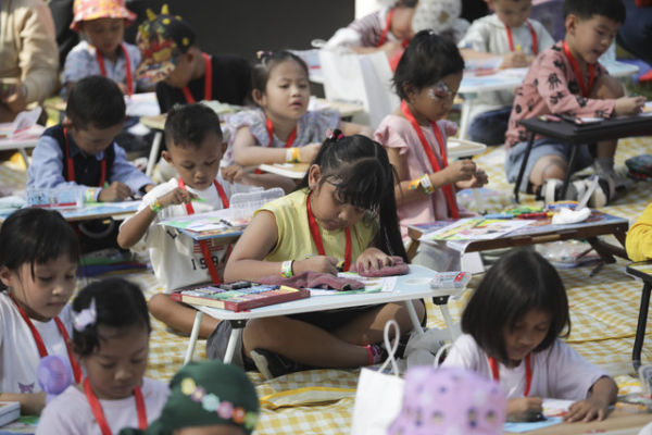 Ilustrasi Lomba Mewarnai. Foto: Jamal Ramadhan/kumparan