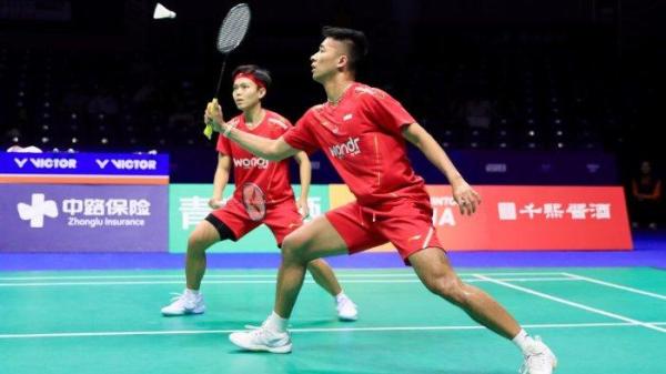 DEJAN/FADIA BERAKSI - Ganda campuran Indonesia, Dejan Ferdinansyah/Siti Fadia Silva saat bertanding melawan Yang Po-Hsuan/Hu Ling Fang (Taiwan) di perempat final Badminton Asia Mixed Team Championship (BAMTC) 2025, Jumat (14/2/2025) di Conson Gymnasium, Qingdao, China. <div class=