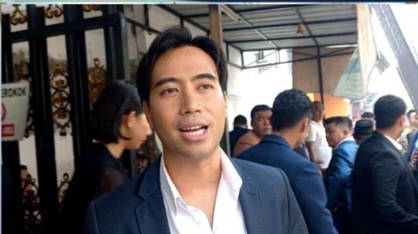 GUGATAN HAK CIPTA - Penyanyi Vidi Aldiano bersiap menghadapi gugatan dugaan pelanggaran hak cipta lagu Nuansa Bening yang dilayangkan musisi Keenan Nasution an Rudi Pekerti. <div class=