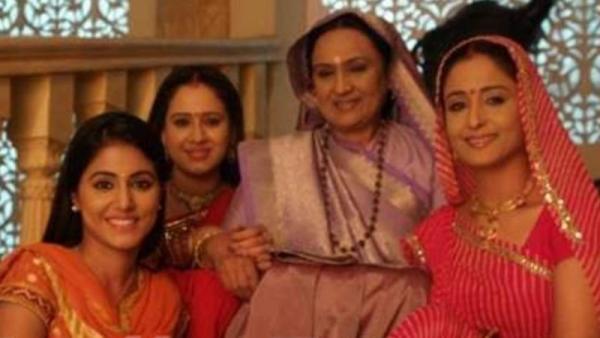 Lataa Saberwal confirms divorce from Sanjeev Seth after 15 years of marriage; Netizens draw parallels with Aamir Khan