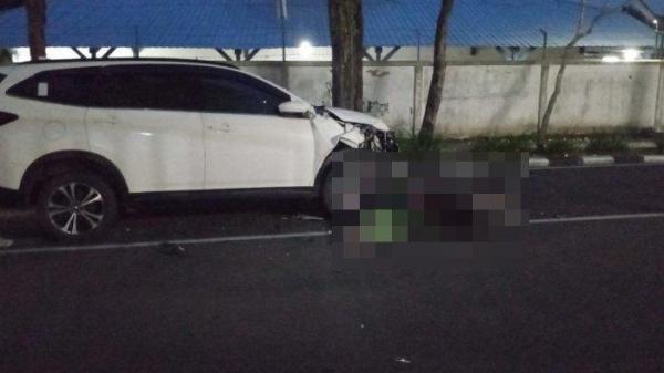 KECELAKAAN MAUT: Kecelakaan maut melibatkan sepeda motor dan mobil minibus.di Jalan Jaksa Agung Suprapto, wilayah Desa Banjarjo, Kecamatan Bojonegoro Kota, pada Rabu (18/6/2025) petang. Dua pelajar perempuan asal Kabupaten Tuban meninggal dunia. (TRIBUN JATIM/ISTIMEWA)