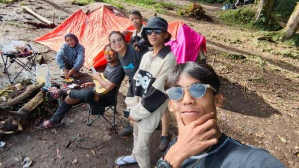 Danau Gunung Tampusu terletak di antara Kabupaten Minahasa dan Kota Tomohon, Sulawesi Utara,
