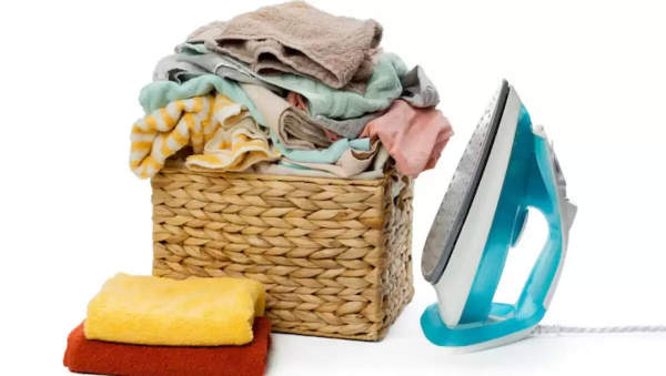 Simple ways to remove smell from clothes in the rain