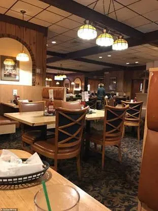 Resto Legendaris 61 Tahun Tutup Usai Dikunjungi Gordon Ramsay