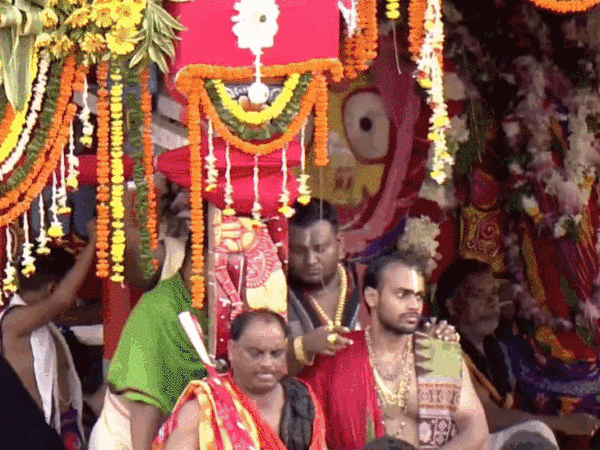 On July 7, on the first day of the Rath Yatra in 2024, more than 10 lakh devotees reached, due to which a situation of stampede was created.