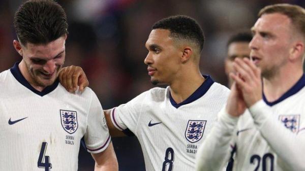 Pemain Liverpool, Trent Alexander-Arnold dimainkan sebagai gelandang saat membela Timnas Inggris di Euro 2024.
